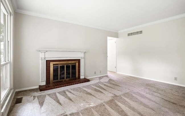 Photo - 3375 Brunswick Dr