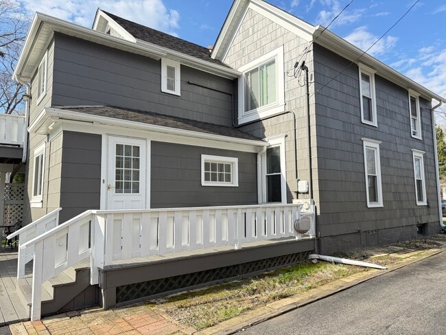 Photo - 14 S Jackson St