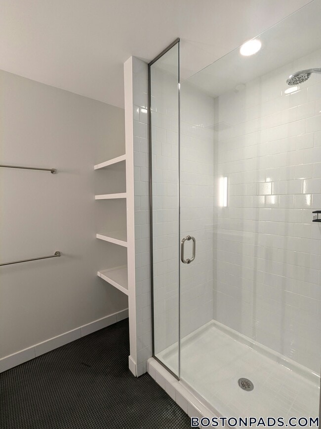 Photo - 55 Brighton Ave Unidad 311