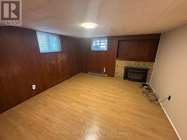 Photo - 28 Snider Ave