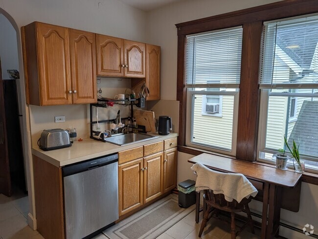 Building Photo - 49 Adams St Unit 49 Rental