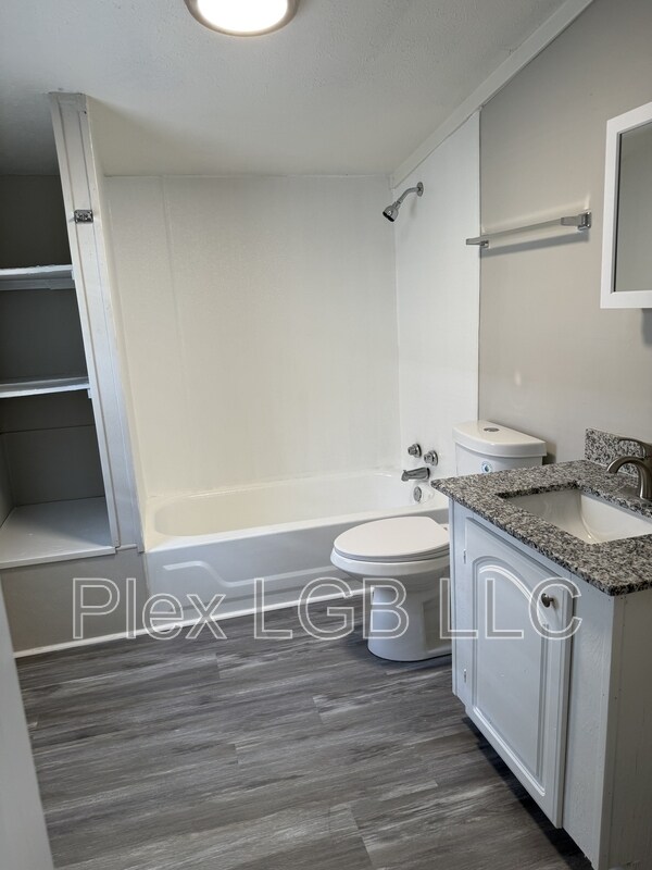 Photo - 307 Dix St