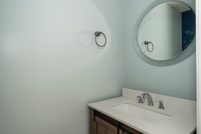 Photo - Amazing 4 BEDROOM HOME IN CLAYTON!