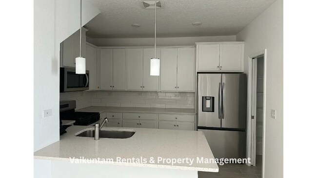 Photo - 563 Cherry Elm Dr