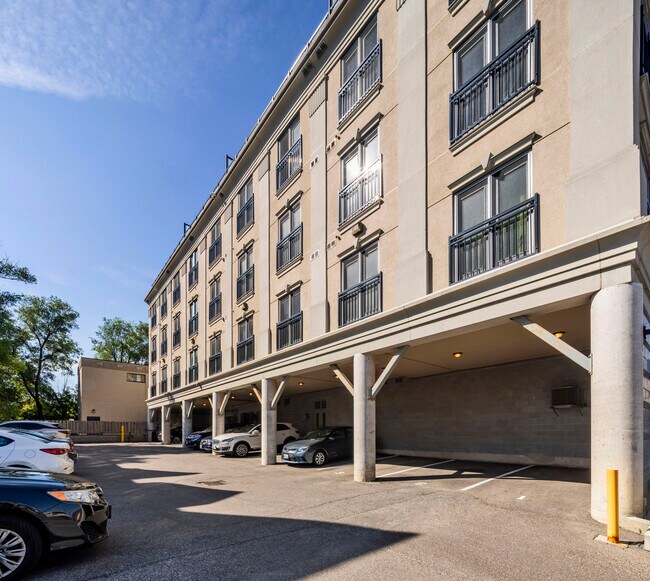 Photo - Deloraine Luxury Apartments