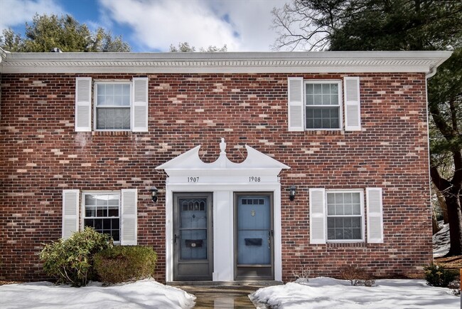 Photo - 1907 Windsor Dr Townhome