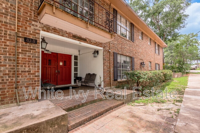 Photo - 818 University Ave Unit 7