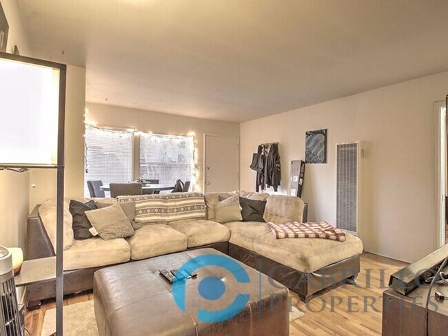 Photo - 2401 C St Unidad A