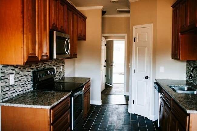 Photo - 109 Dickson Marks Rd