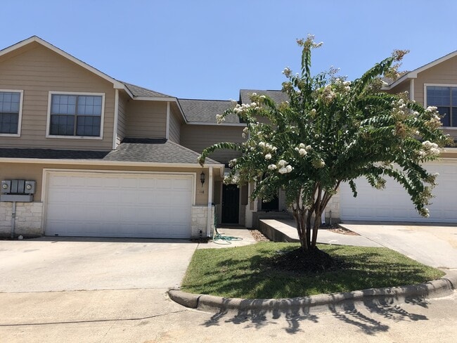 Building Photo - The Ranch at Sam Houston Rental