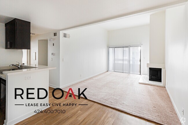 Building Photo - ~2 Months FREE~ Luxurious Two Bedroom Feat... Unit 215 Rental