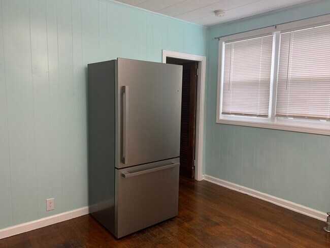 Photo - 512 Pine St Unit 1 East