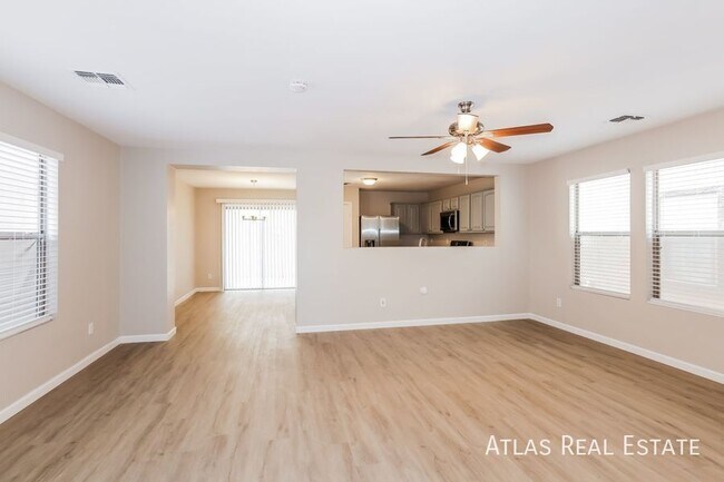 Photo - 11171 W Garfield St