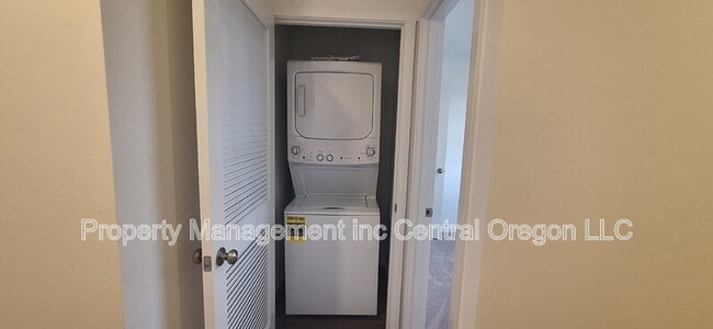 Photo - 1349 NE Cobbleridge Lp