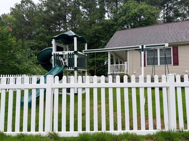 Photo - 32300 Azalea Ln