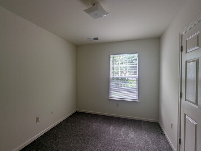 Photo - 1411 Varsity Ln