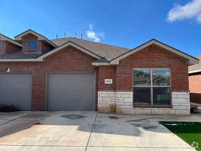 Building Photo - 1918 Langford Ave Unit Willowbend - 1918 Langford Ave  B Rental