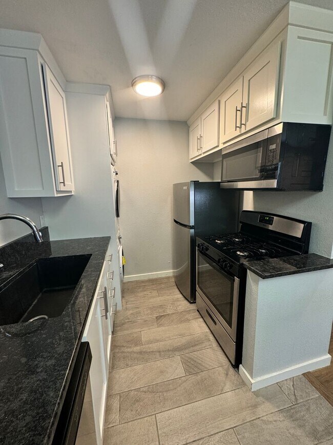 1 bed, 1 bath Walking distance to UCO in... Rental House Rental in