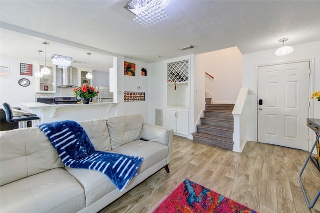 Photo - 19334 Strathmore Pl Ln