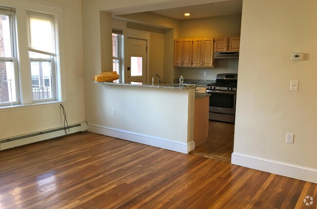 Building Photo - 11 Quint Ave Unit 3 Rental