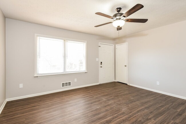 Photo - 10180 Foxfire Terrace