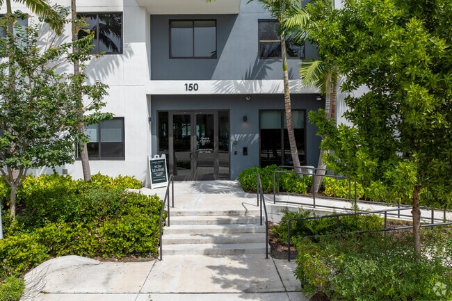 Photo - Oasis Pointe