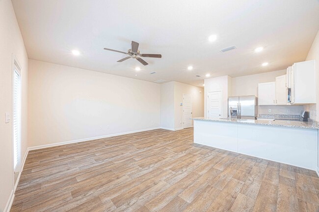 Photo - 32195 Emancipation Cir