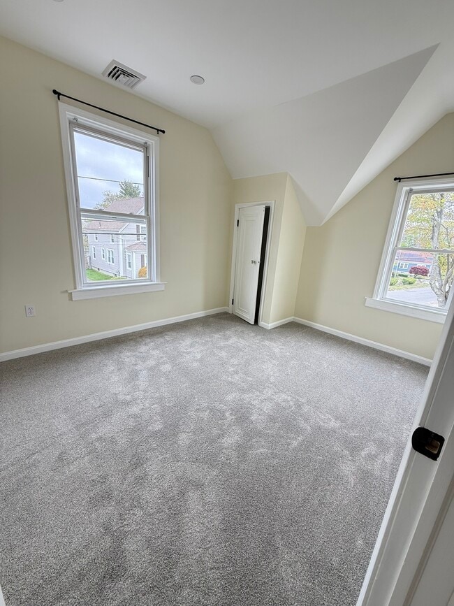 Photo - 80 Gladstone St Unidad Second floor