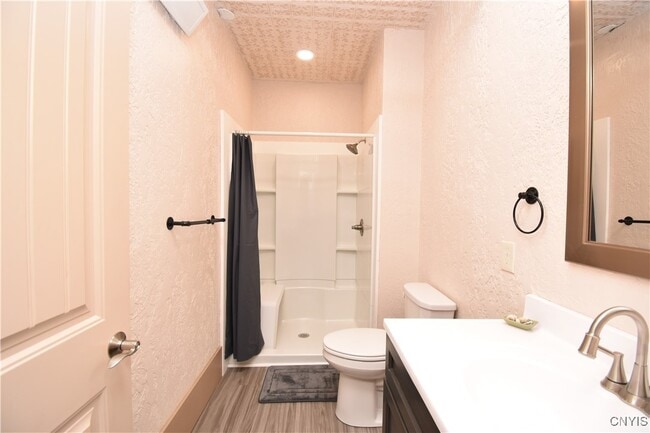 Photo - 152 Court 5 Ct
