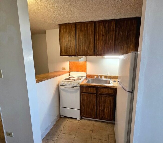 Photo - Pearlridge Square - Studio, 1 bath unit w/ 1 covered parking stall Unit APT 2805