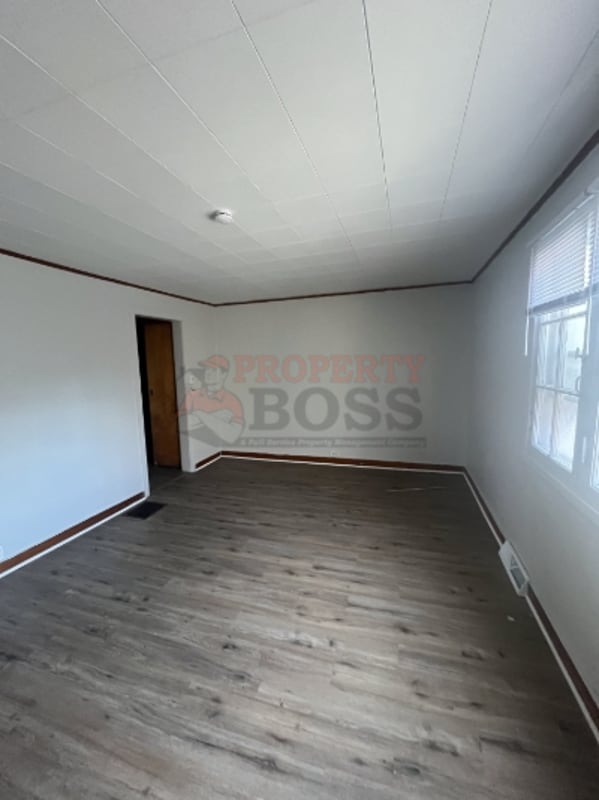 Photo - 507 School St