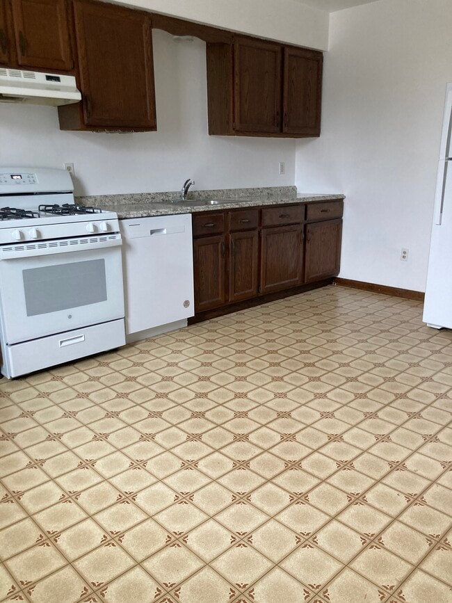 Photo - 9 1st St Unit # 2