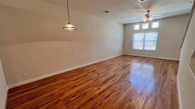 Building Photo - 2710 Hullsmith Dr Unit 803