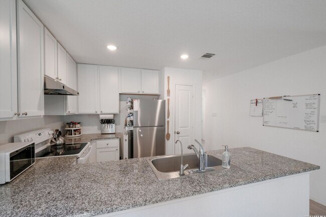Photo - Charming 3- Bedroom in Rosillo Ranch