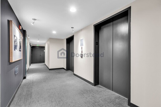 Photo - 2929 1st Ave Unidad apt 304