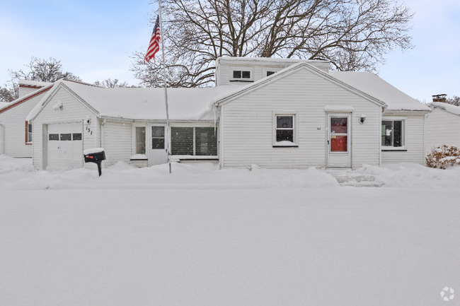 Building Photo - 137 Legion Cir Rental