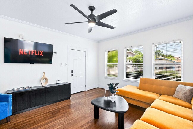 1227 Peden St Unit SI ID1542677P