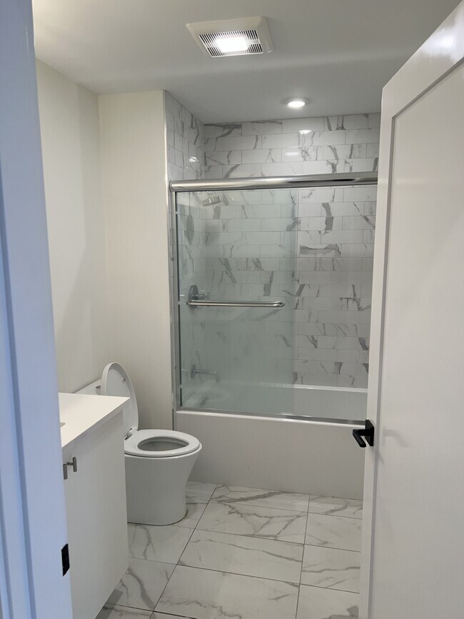 Photo - 197 Green St Unidad 206