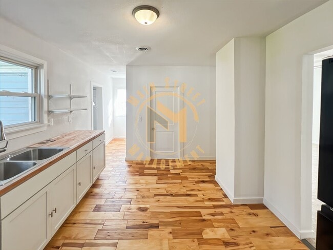 Photo - 2 Bed 1 Bath Single Family Home