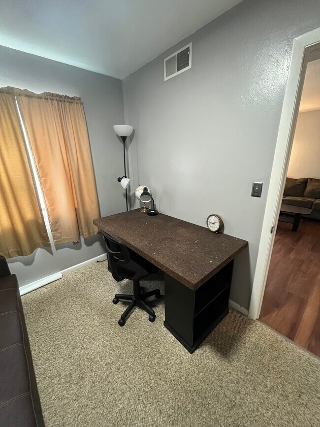 Photo - 2840 Colonial Ave SW Unit A9