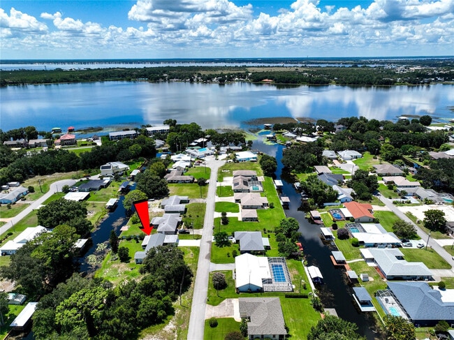 Building Photo - 120 Happiness Ave