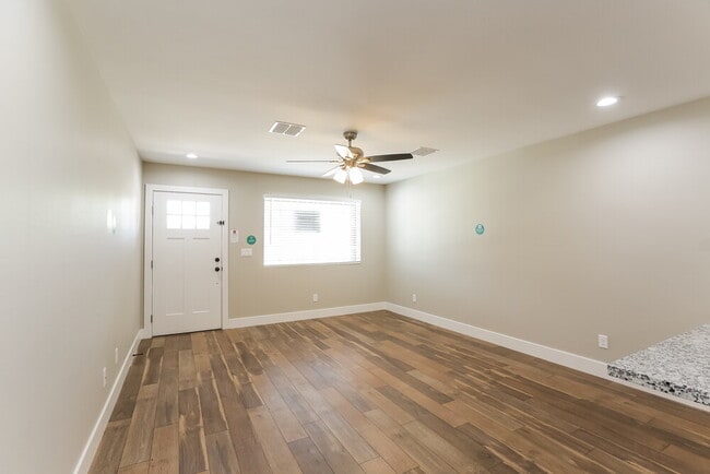 Photo - 5124 S 23rd Ave