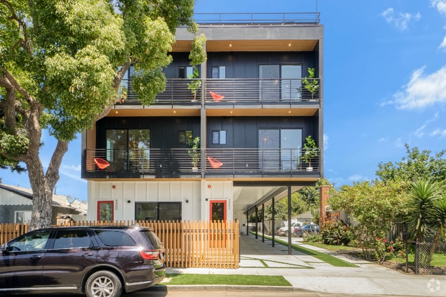 Building Photo - 4800-4802 S Slauson Ave Rental
