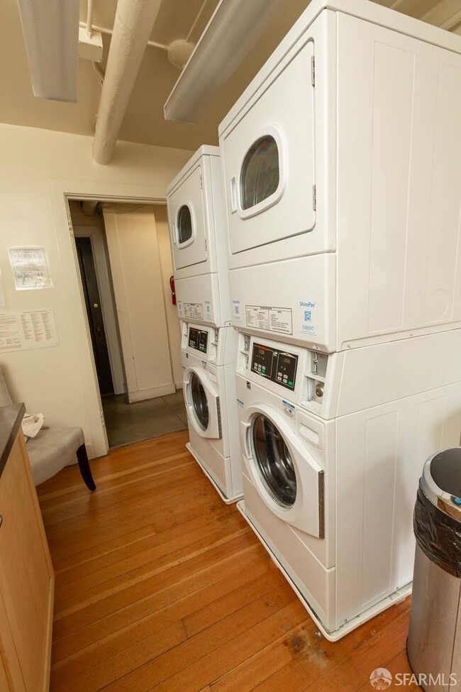 Photo - 1298 Sacramento St