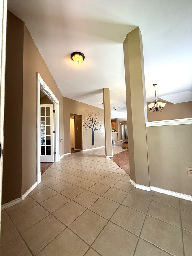 Photo - 3906 Eastland Lake Dr