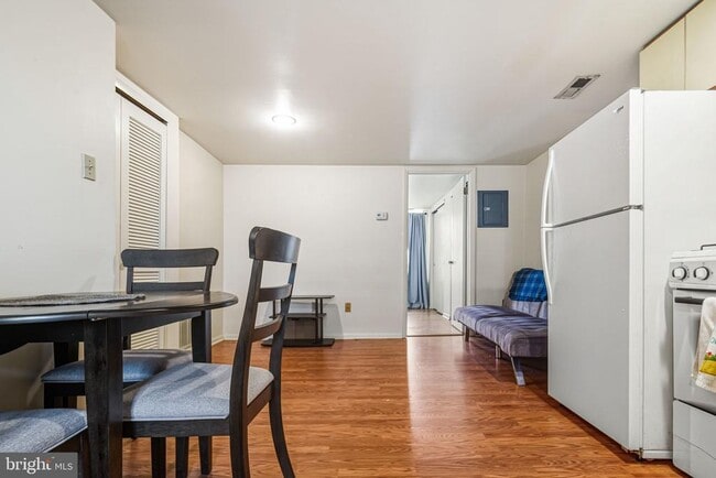 Photo - 788 S 2nd St