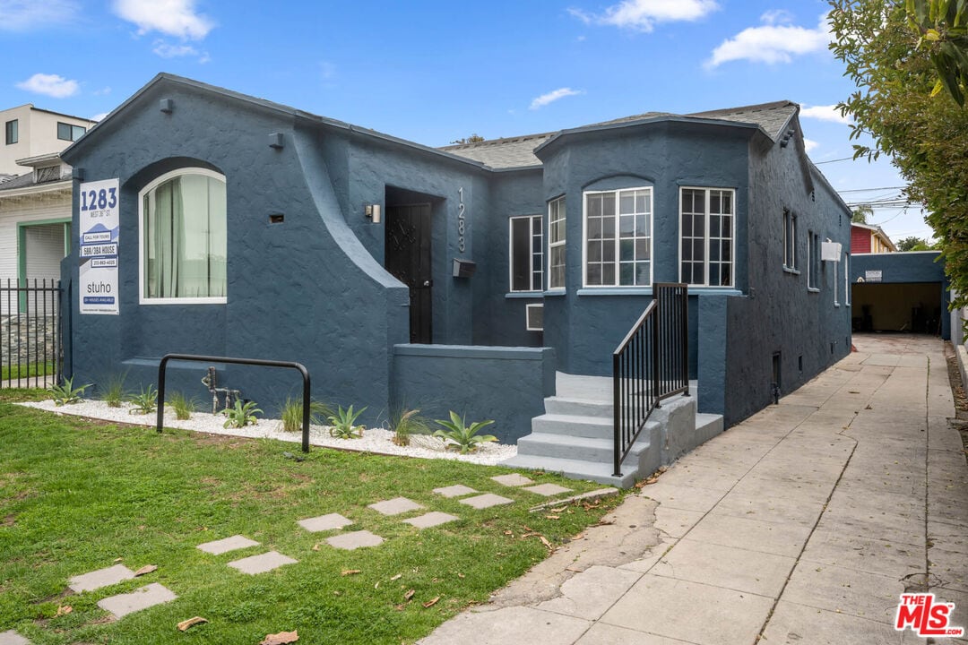 Photo - 1283 W 36th St House