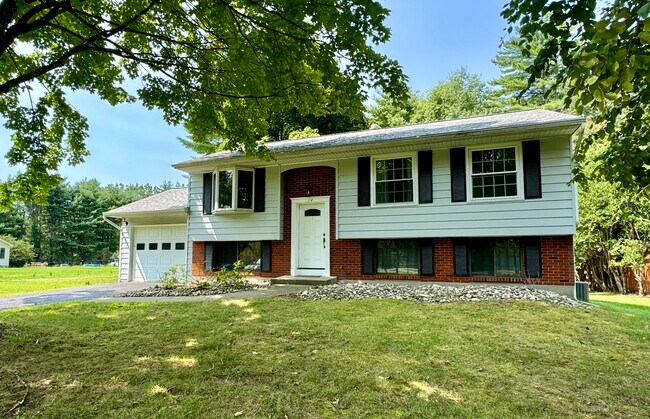 Photo - 114 Ingersoll Rd House