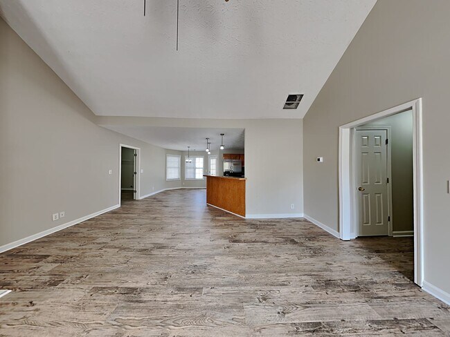 Photo - 421 Cold Springs Ln