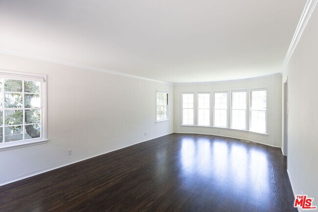 Photo - 2547 Canyon Dr